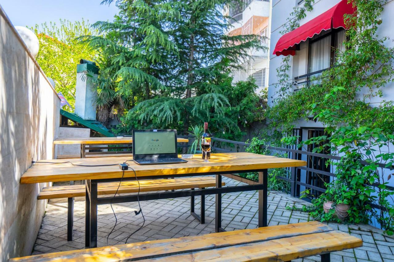 Vera View Hotel Tbilisi Eksteriør billede