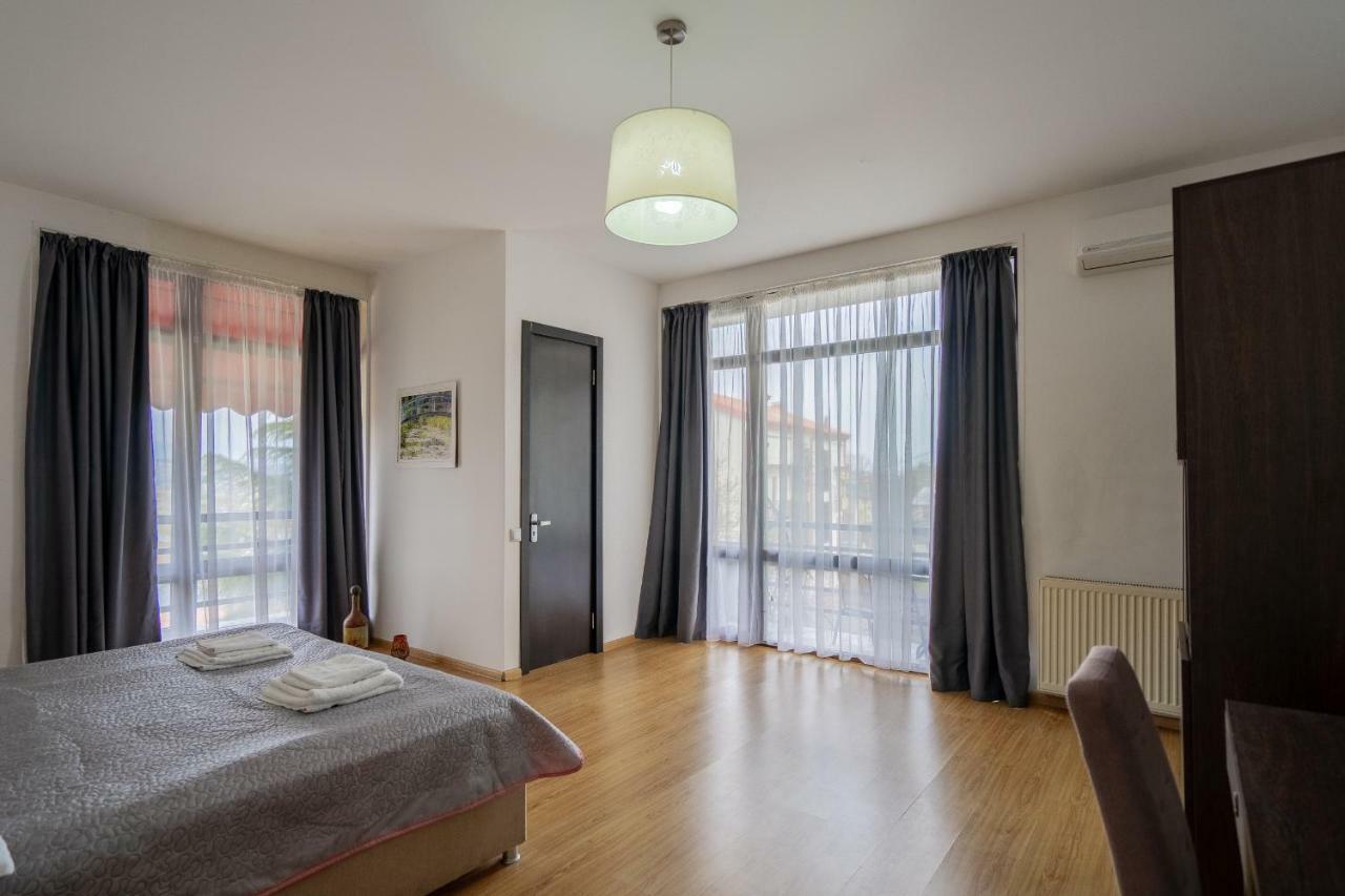 Vera View Hotel Tbilisi Eksteriør billede