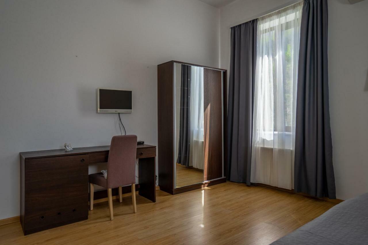 Vera View Hotel Tbilisi Eksteriør billede