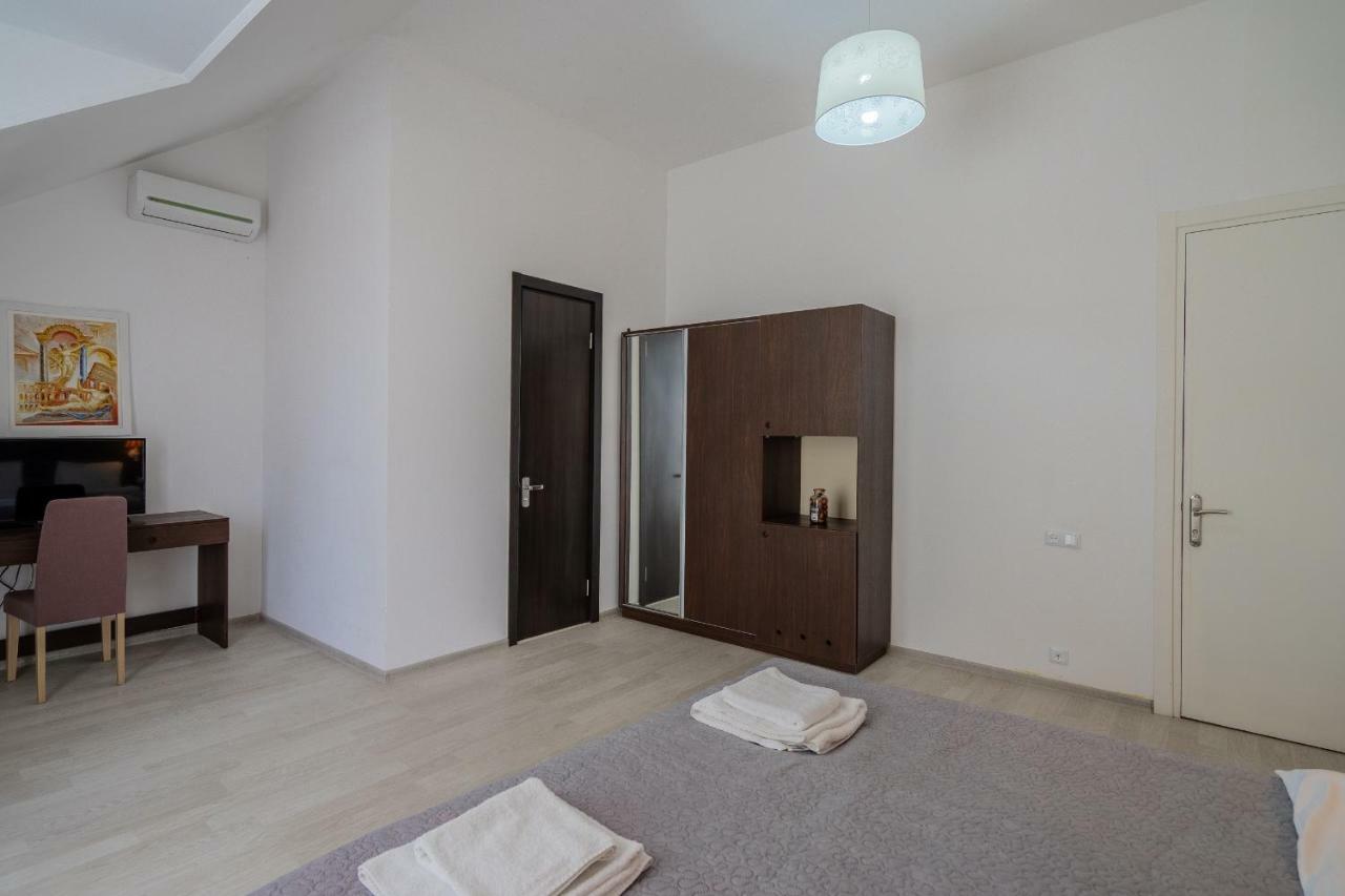 Vera View Hotel Tbilisi Eksteriør billede